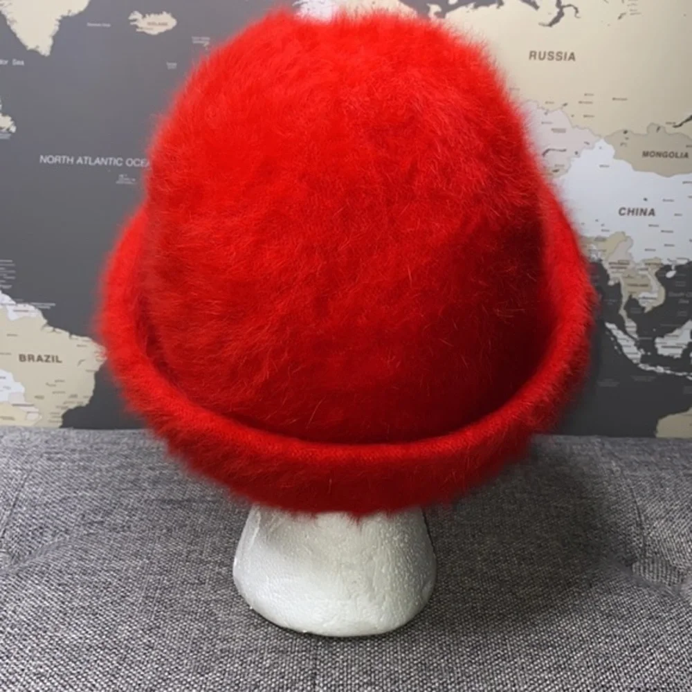 Vintage Red Angora Blend Fuzzy Cloche Bucket Hat – Soft & Cozy - Picture 4 of 8